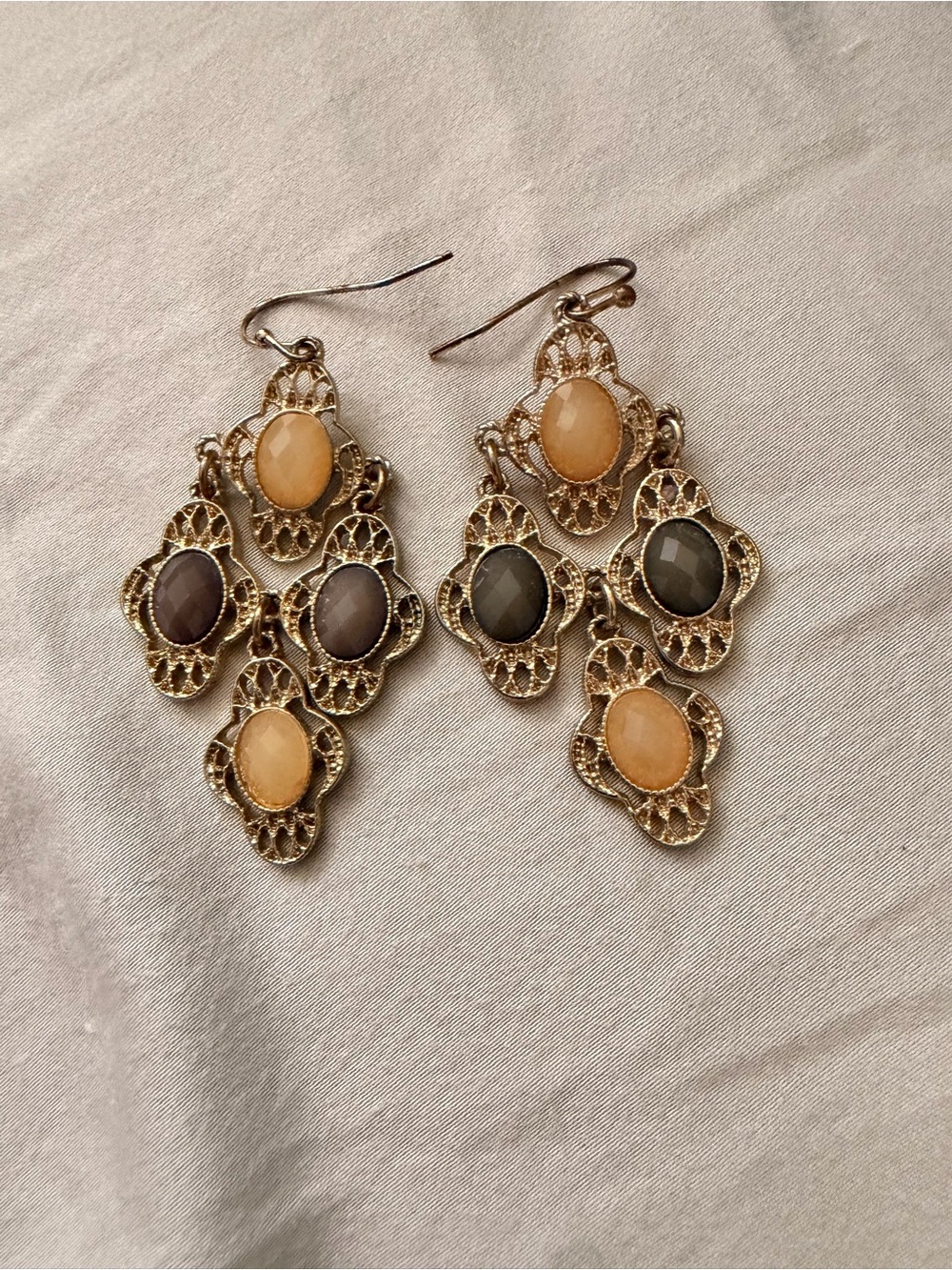 Gold-Tone Multi-Stone Dangle Earrings in Peach and Gray
